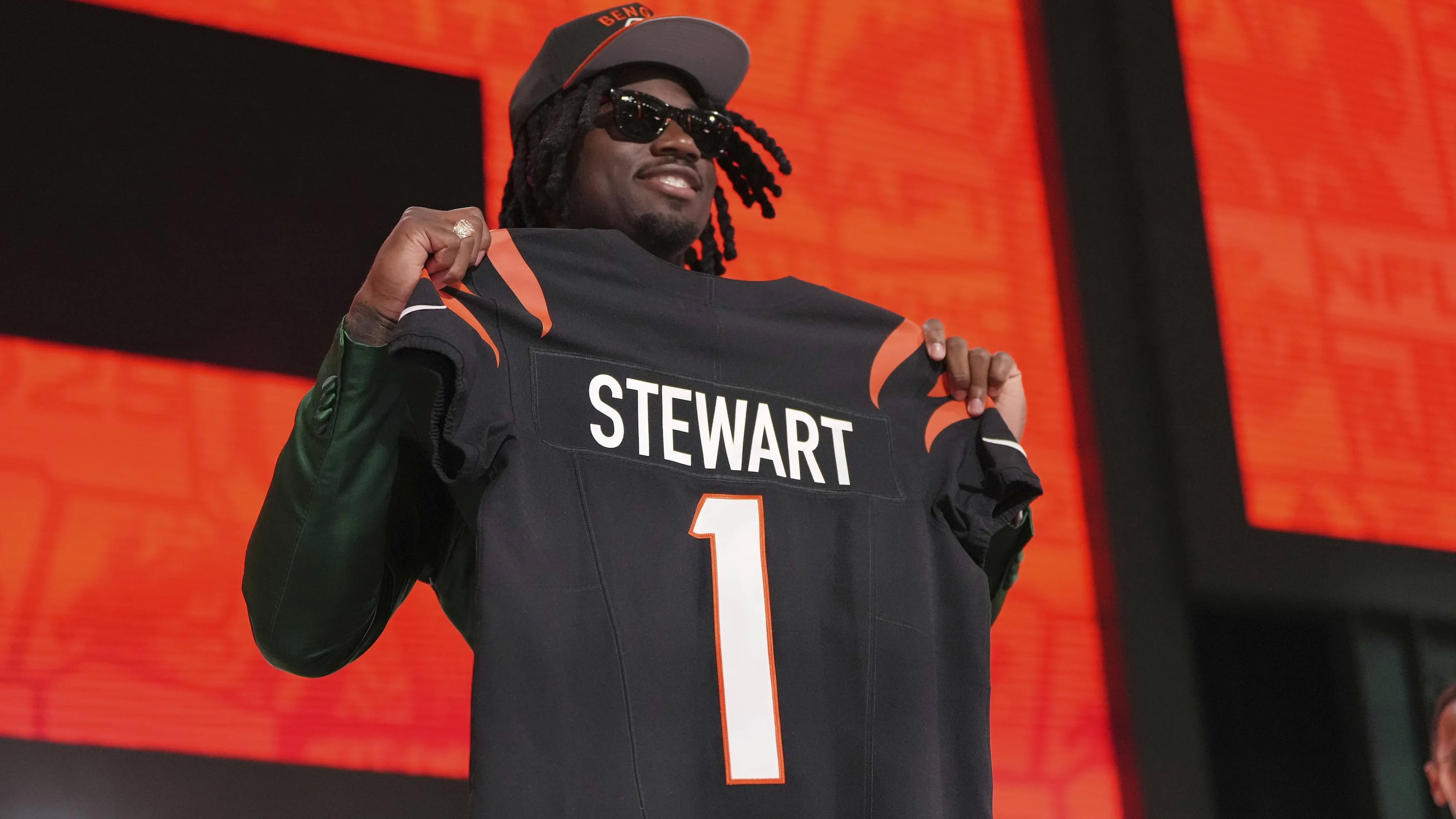 Peringkat Shemar Stewart di Antara Kesalahan Kontrak Terbesar di Luar Musim NFL 2025
